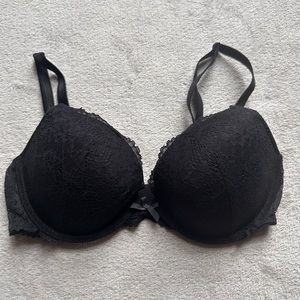 Victoria’s Secret Dream Angels Push Up Bra Padded Underwire Black Lace